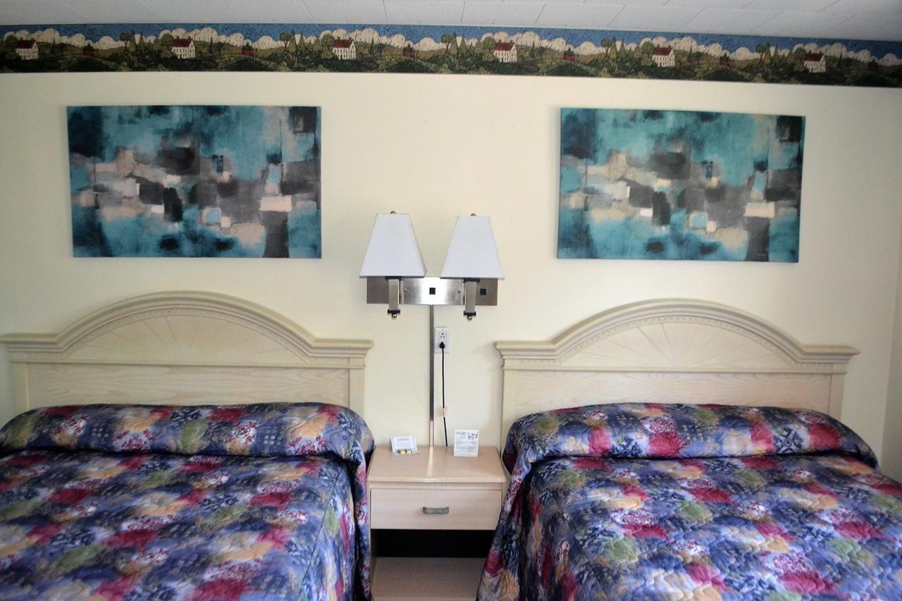Stratford Suburban Motel Luaran gambar